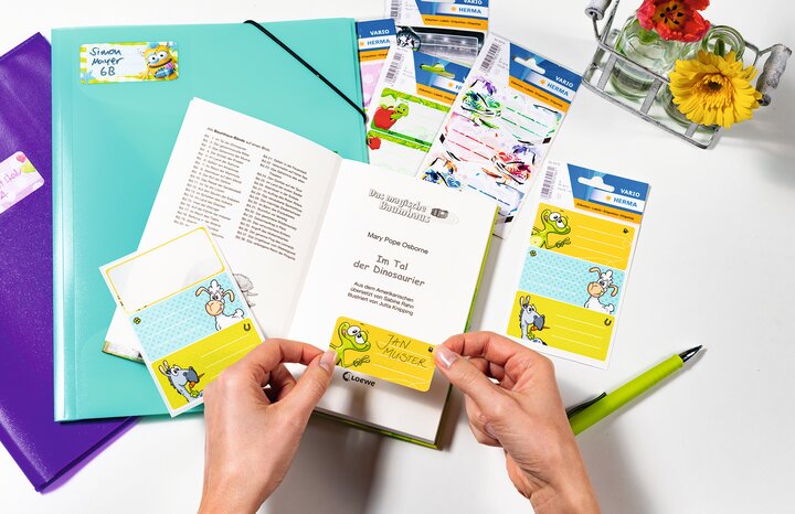 Boketiketter med motiv og nøytrale boketiketter til skolebøker